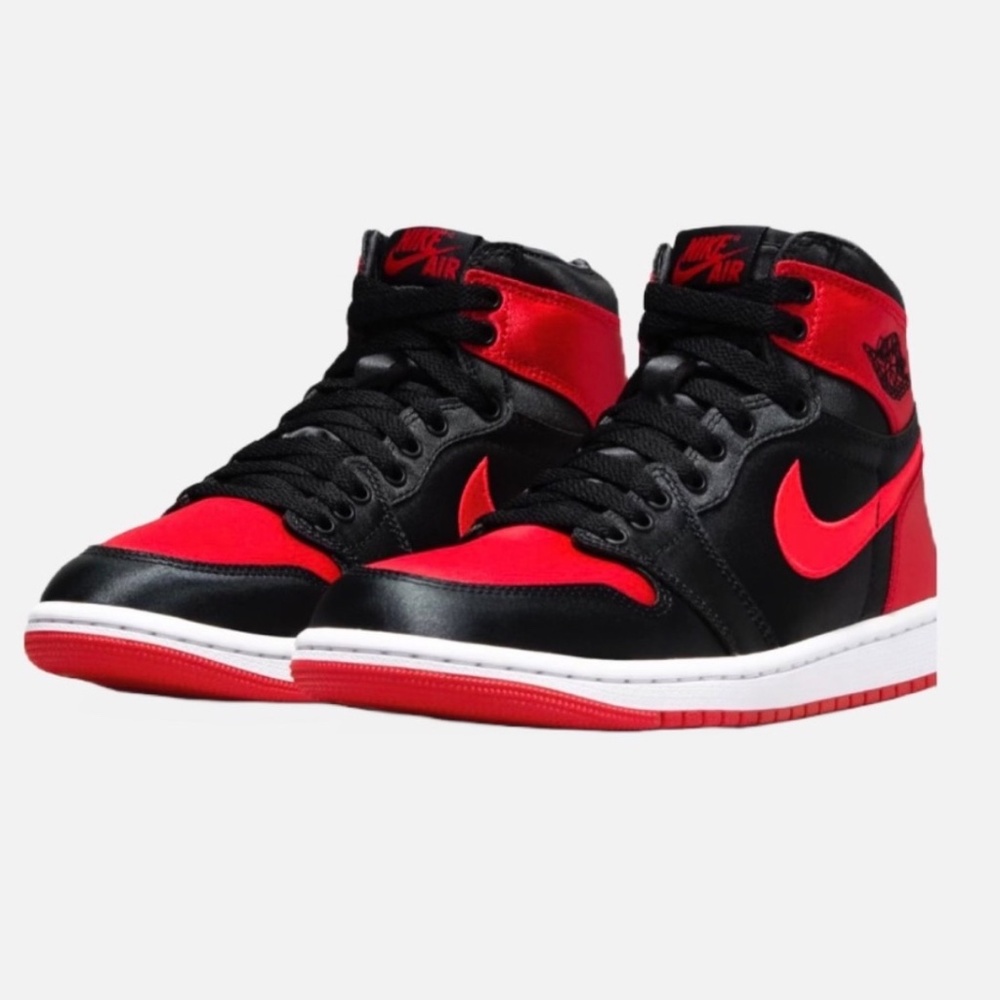 Nike Air Jordan 1‎ Retro HI OG Women Shoes Size 10 FD4810-061